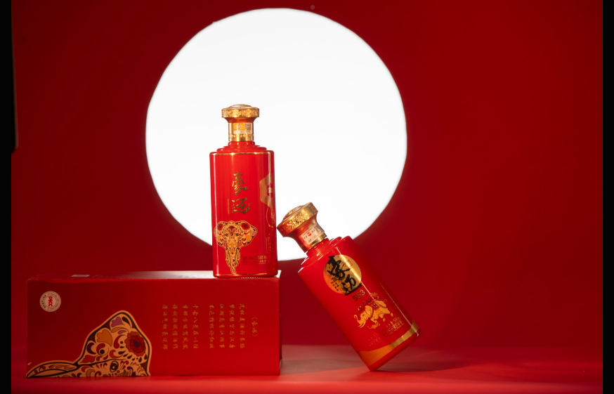 中秋佳节品味传统与雅致：豪迈553酱香型白酒