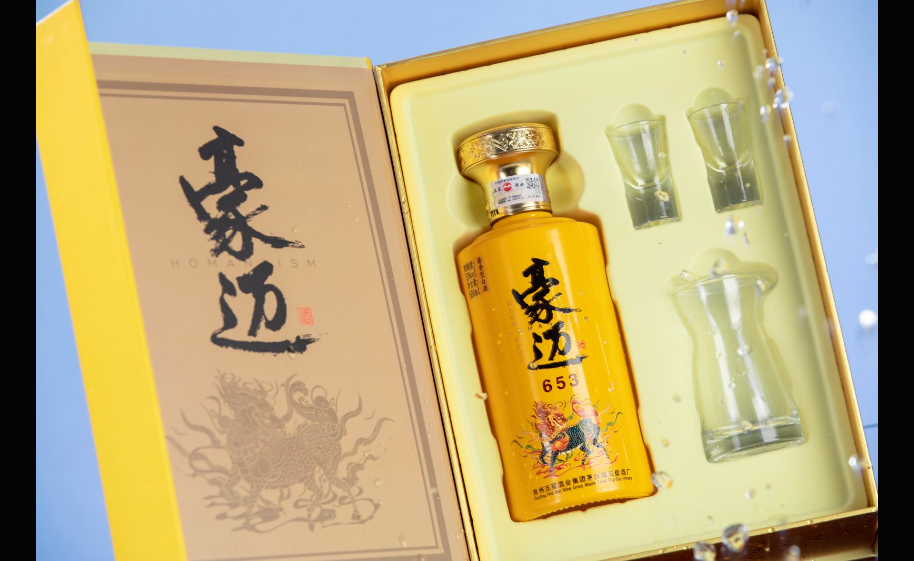 豪迈酱香白酒的时光之旅：从粮食到酒瓶的岁月沉淀