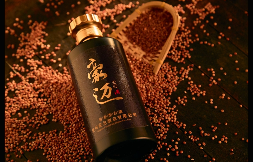 白酒53度VS洋酒40度，谁才是真正的烈酒之王？